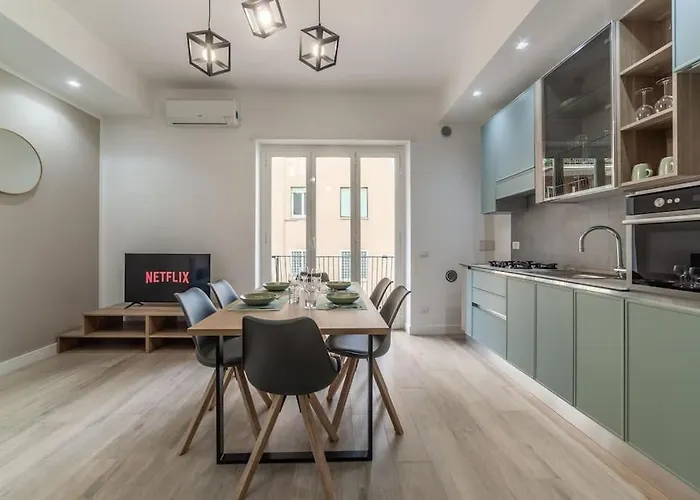 Domus 124, Elegant Comfort With Parking