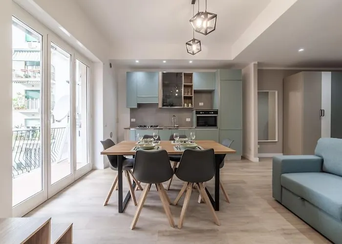 Domus 124, Elegant Comfort With Parking Apartment