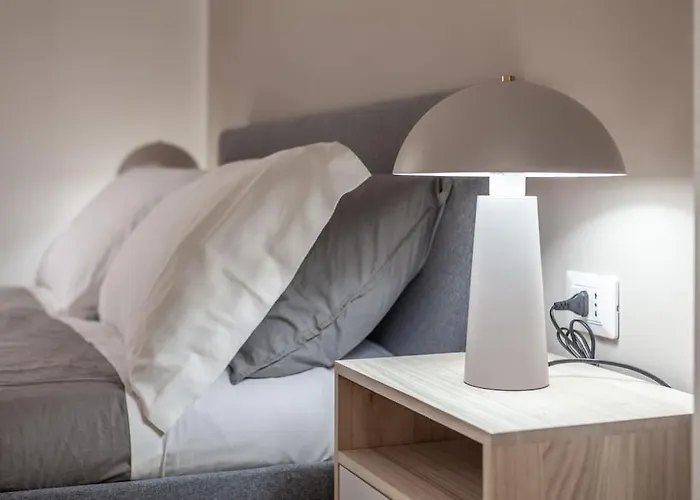 Domus 124, Elegant Comfort With Parking Apartment *