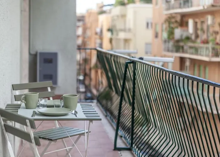 Domus 124, Elegant Comfort With Parking Rom